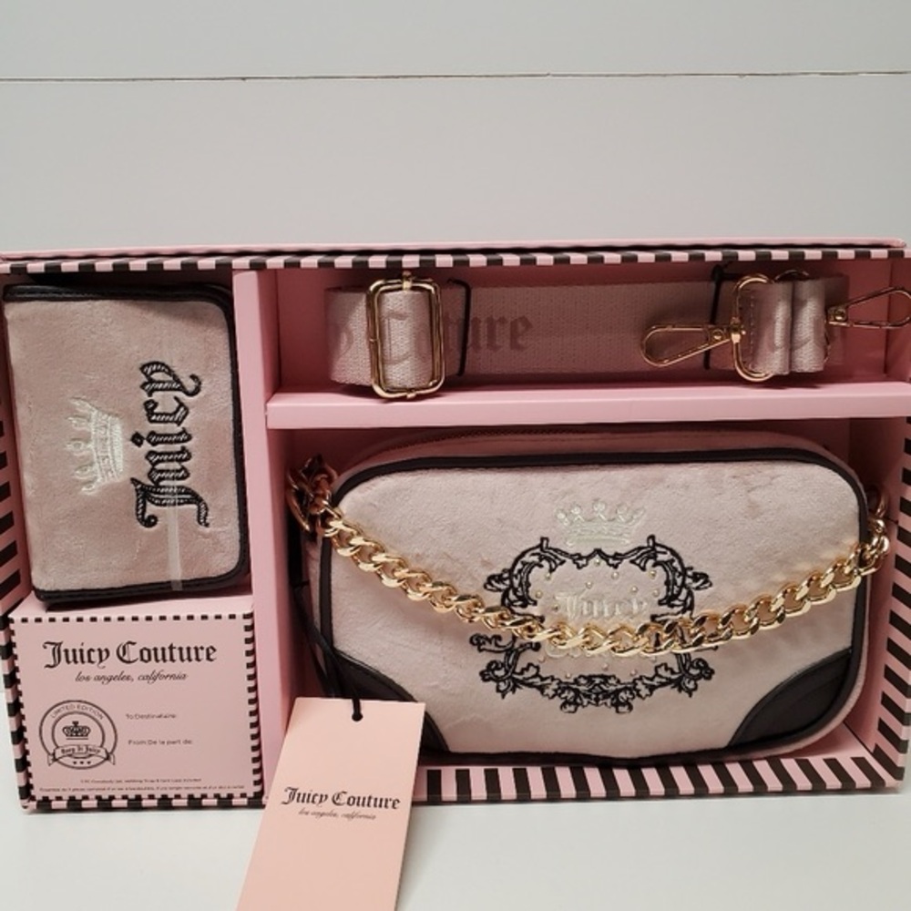 Juicy Couture Velour Dusty blush Heritage Slim camera bag and envelope c…